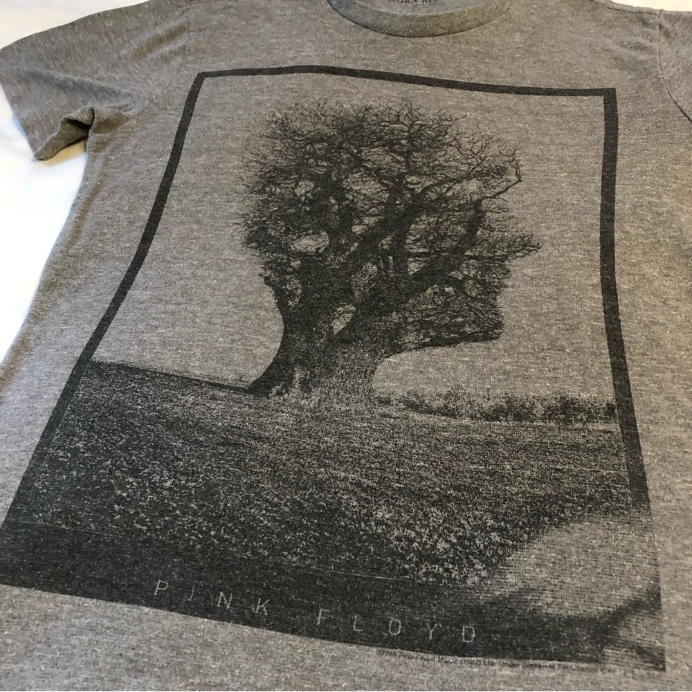 Gray Pink Floyd tree design band t shirt